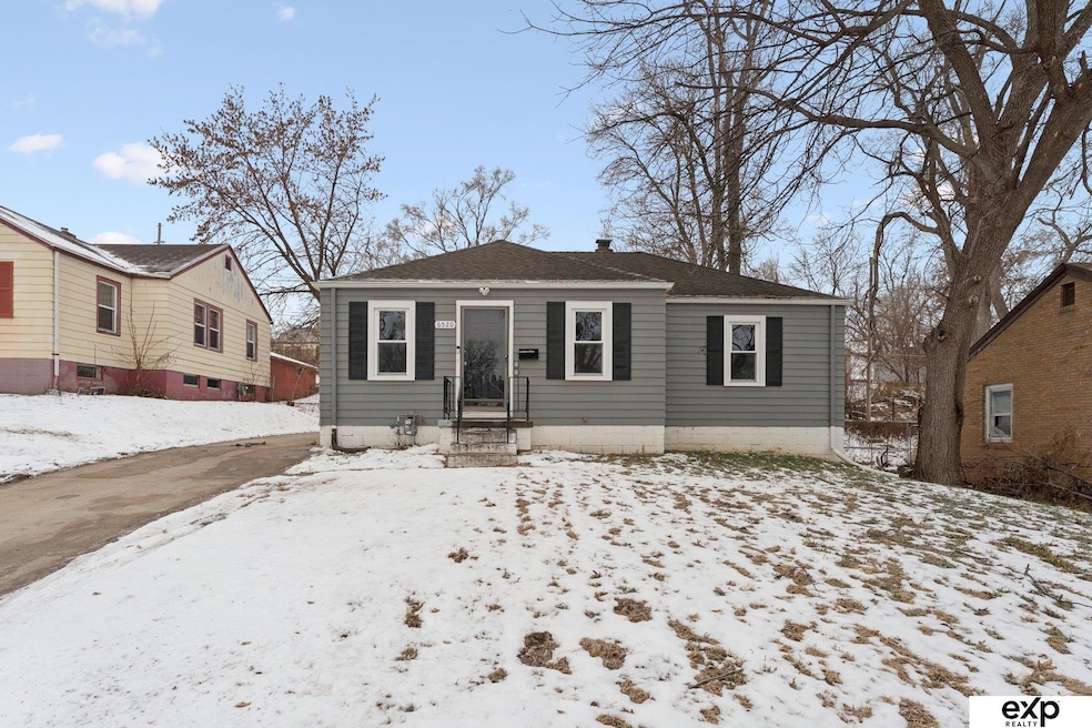 6520 N 33rd St, Omaha, NE 68112 - photo 1