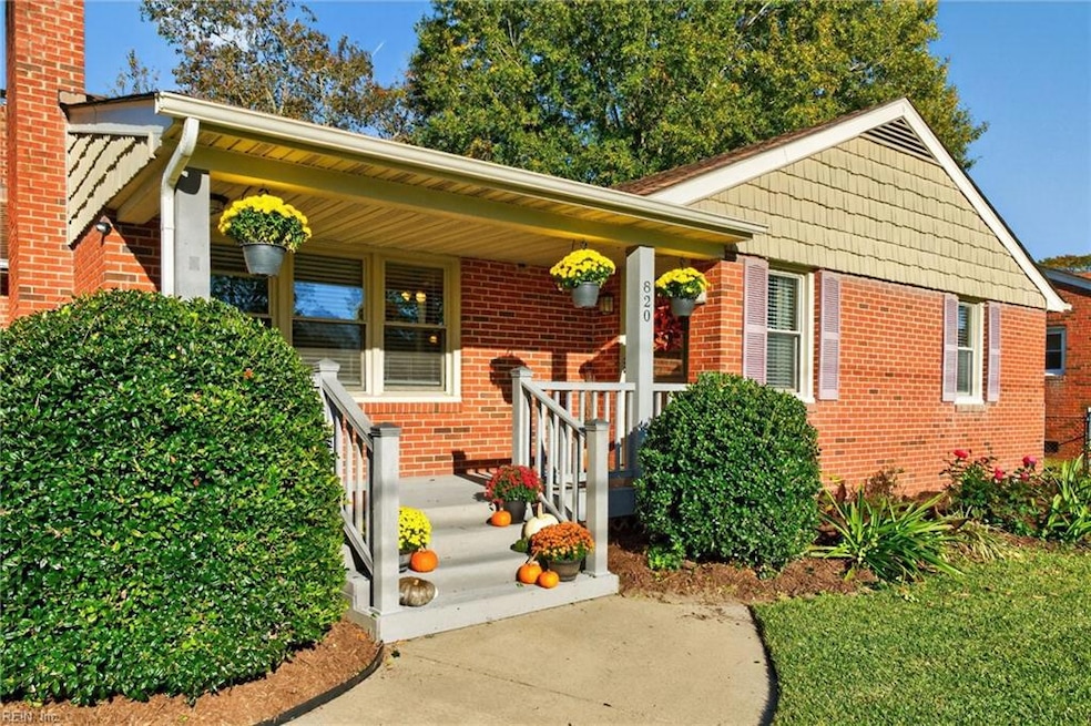 820 Melvin Dr, Portsmouth, VA 23701 - photo 1