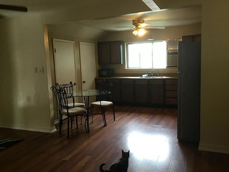 25202 Oakhurst Dr unit 201, Spring, TX 77386 - photo 1