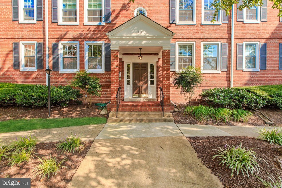 4715 31st St S unit C2, Arlington, VA 22206 - photo 1