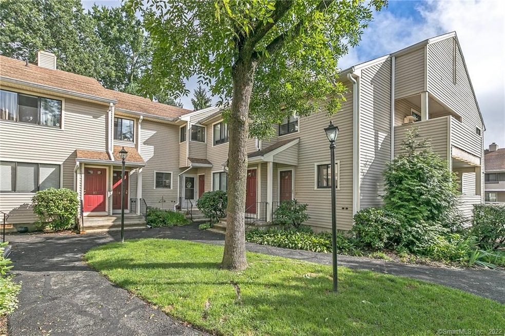 76 Lance Cir, Bridgeport, CT 06606 - photo 1