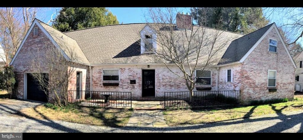 404 Chesterfield Ave, Centreville, MD 21617 - photo 1