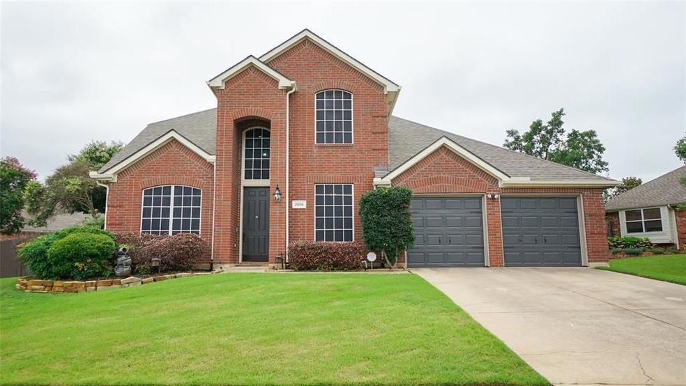 2506 Great Bear Ln, Denton, TX 76210 - photo 1