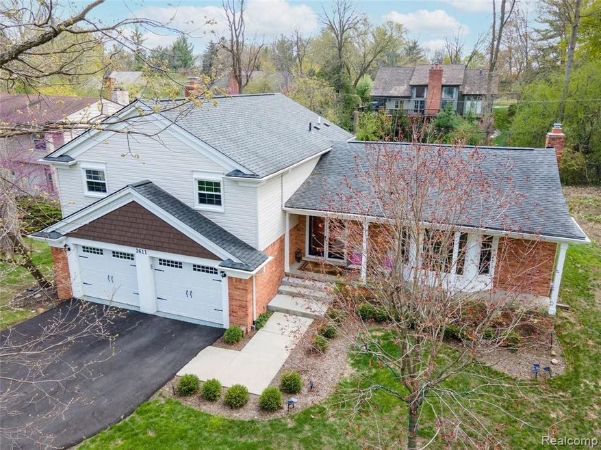 Beautiful home at the edge of Bloomfield Village