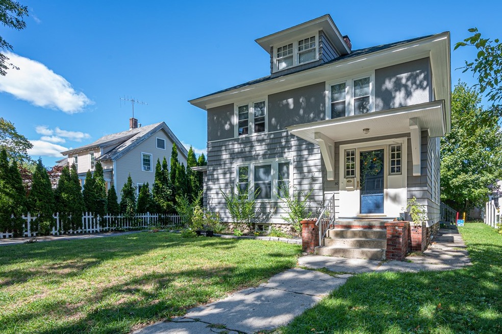 30 Franconia St, Worcester, MA 01602 - photo 1