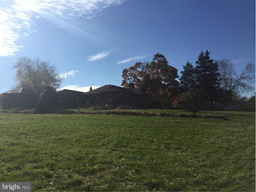 5605 Pleasant Valley Rd, Centreville, VA 20120 - photo 1