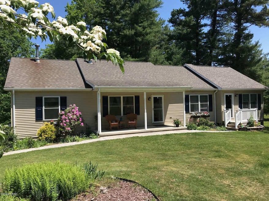 39 Grell Rd, Hawley, PA 18428 - photo 1