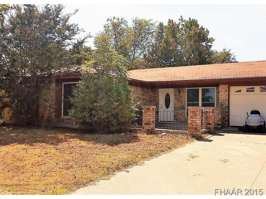 302 Cottonwood Dr, Copperas Cove, TX 76522 - photo 1