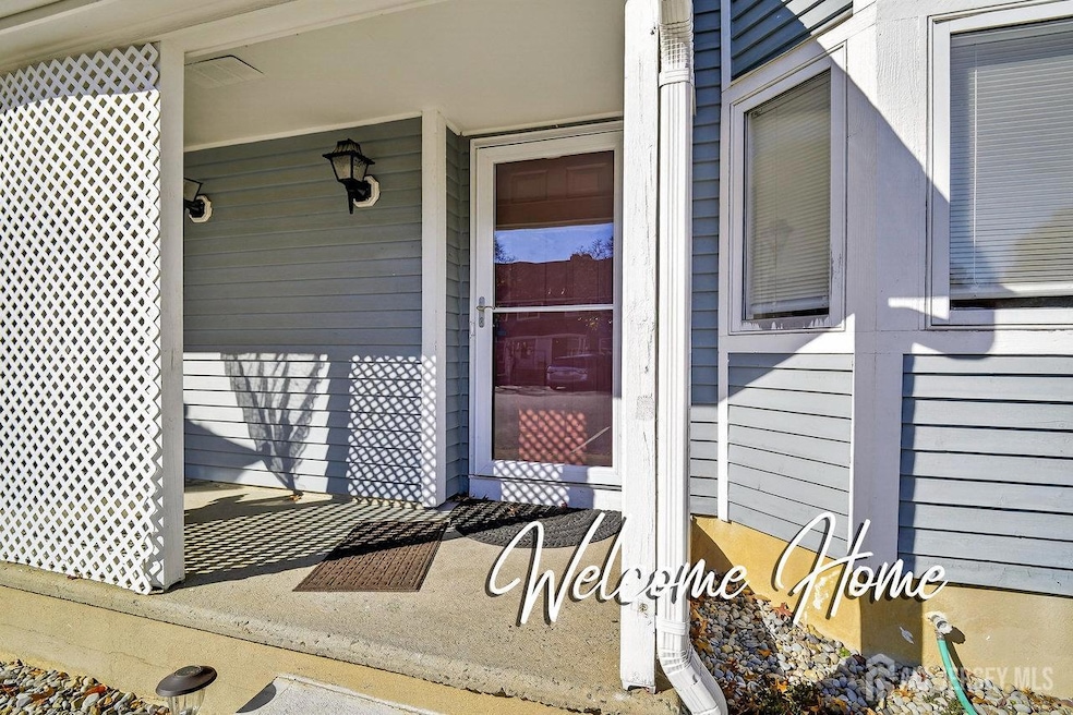 21 Regal Dr, Monmouth Junction, NJ 08852 - photo 1