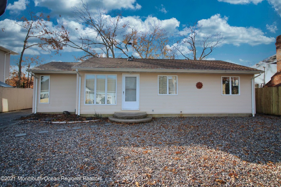 605 Twin River Dr, Forked River, NJ 08731 - photo 1