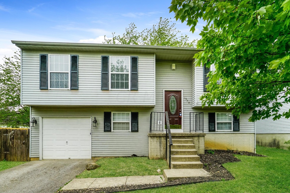 1579 Autumn Village Dr, Columbus, OH 43223 - photo 1