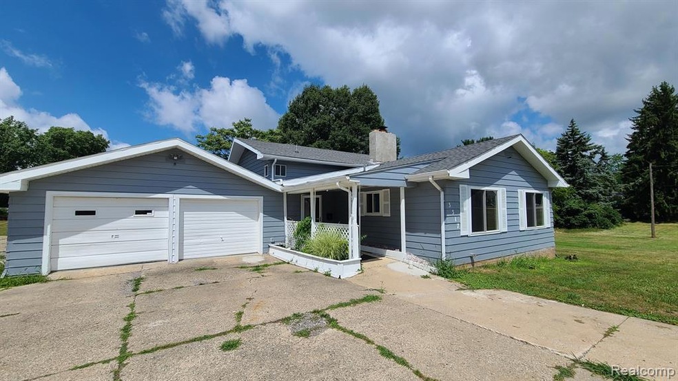 3317 N Linden Rd, Flint, MI 48504 - photo 1