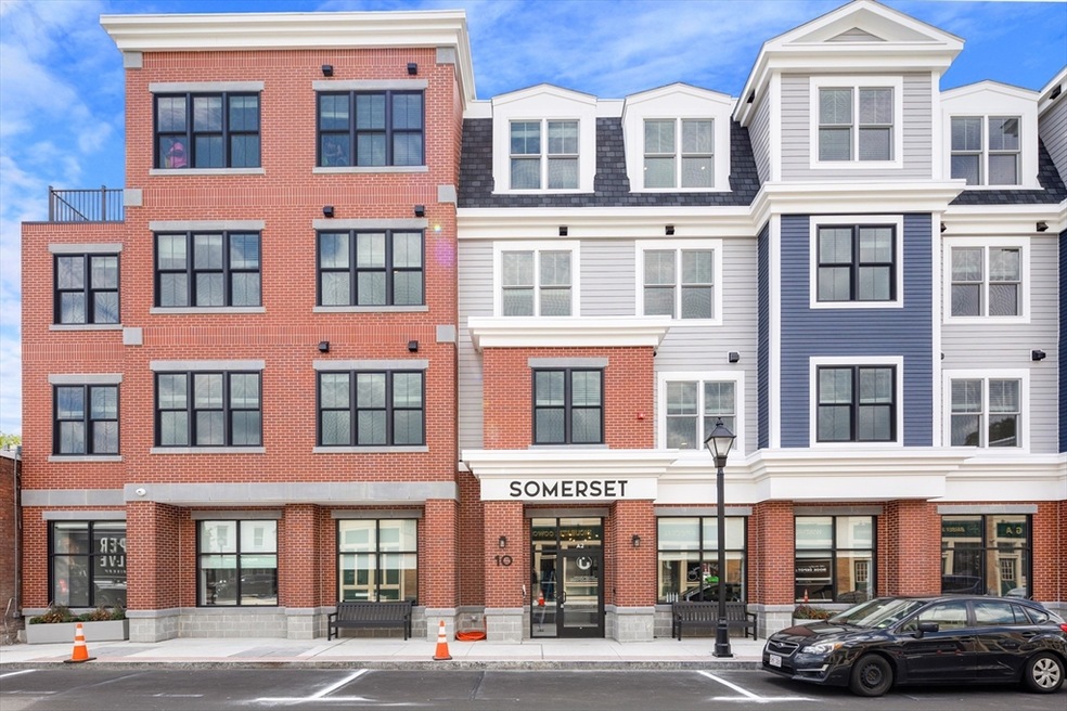 10 Somerset Ave unit 307, Winthrop, MA 02152 - photo 1
