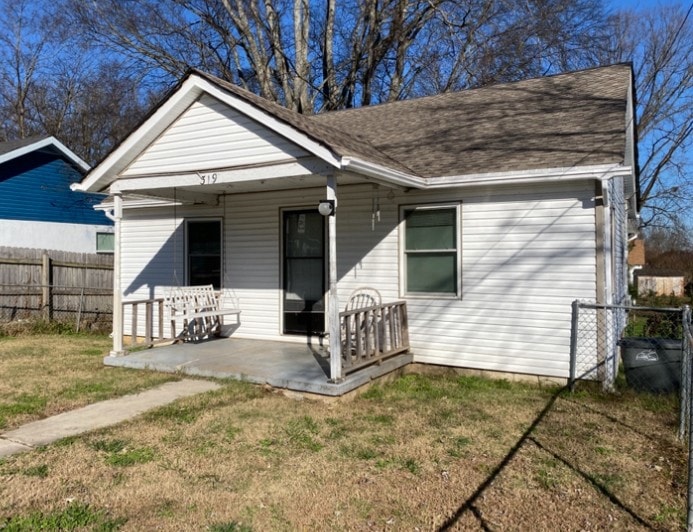 319 E 17th St, Columbia, TN 38401 - photo 1