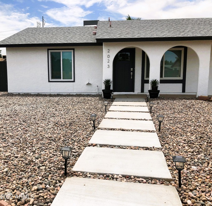 2023 W Posada Cir, Mesa, AZ 85202 - photo 1