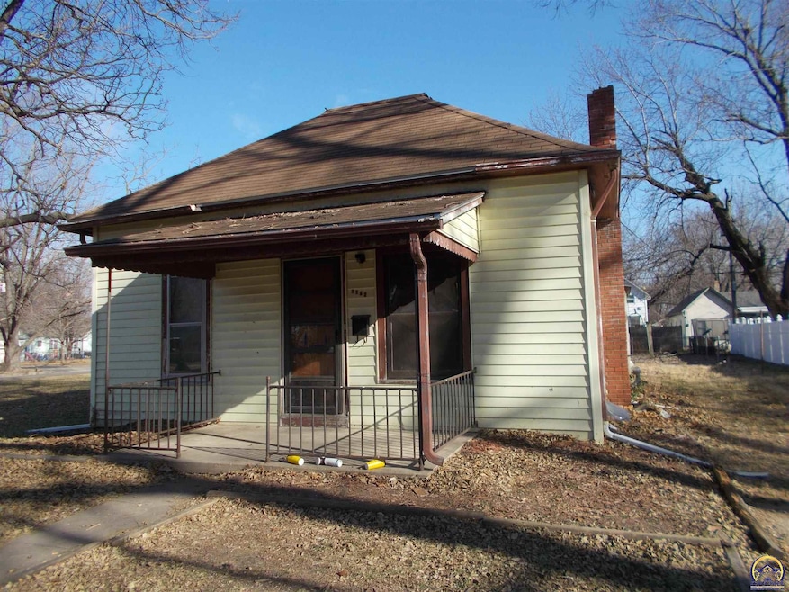 1142 NE Wabash Ave, Topeka, KS 66616 - photo 1