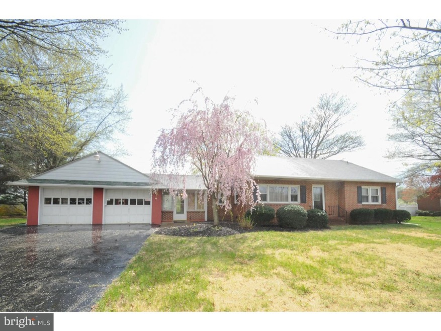 674 Mantua Grove Rd, West Deptford, NJ 08066 - photo 1