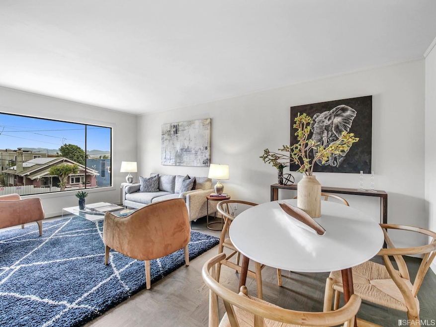 Sold $916,000 • Co-Listing Agent