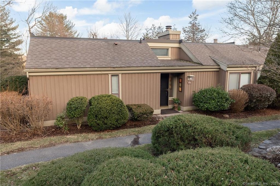 22 Heritage Cir unit A, Southbury, CT 06488 - photo 1