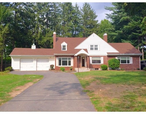 686 Amostown Rd, West Springfield, MA 01089 - photo 1