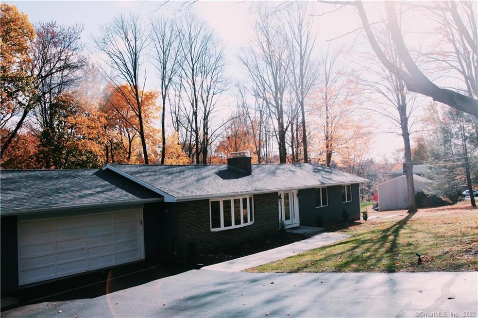 340 Brownstone Ridge, Meriden, CT 06451 - photo 1