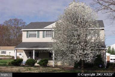 9302 N Laurel Rd, Laurel, MD 20723 - photo 1