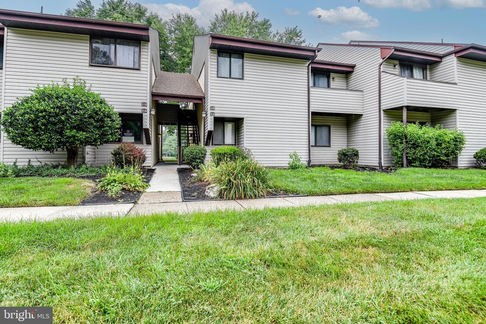 22 B E Daisy Ln, Mount Laurel, NJ 08054 - photo 1