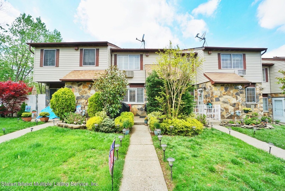 23 Fuller Ct unit A, Staten Island, NY 10306 - photo 1