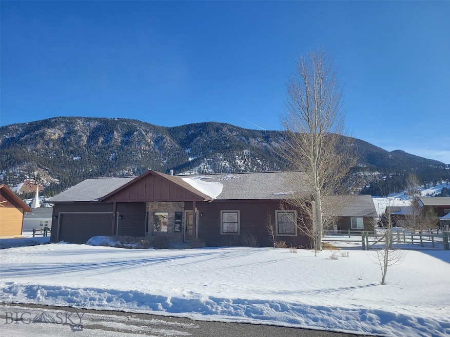 62 Sawtooth Dr, Gallatin Gateway, MT 59730 - photo 1