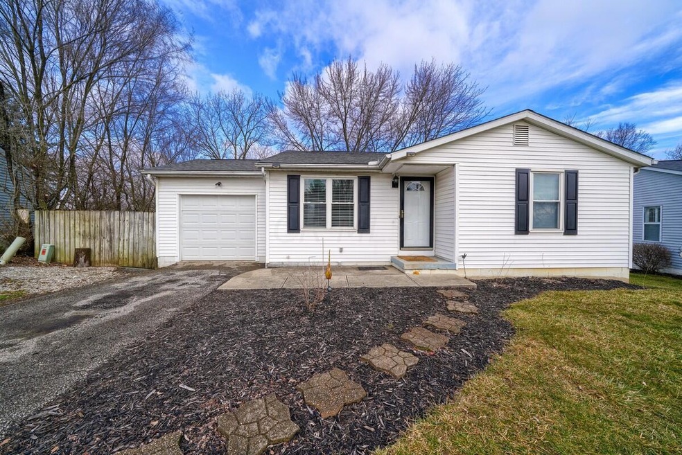 4496 Logwood Ln, Columbus, OH 43228 - photo 1