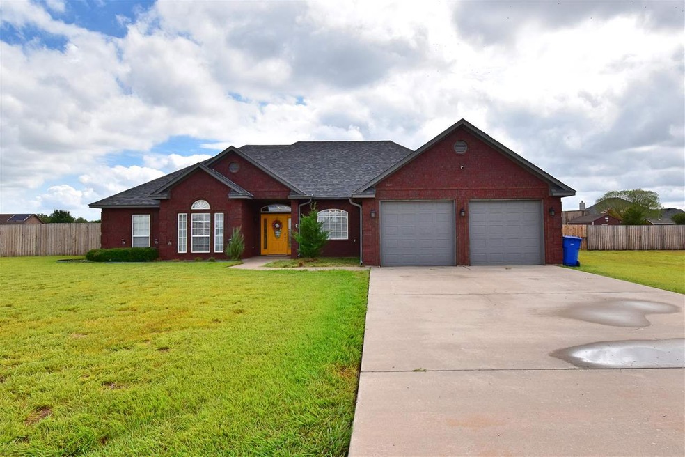 230 SW Deyo Landing Loop, Cache, OK 73527 - photo 1