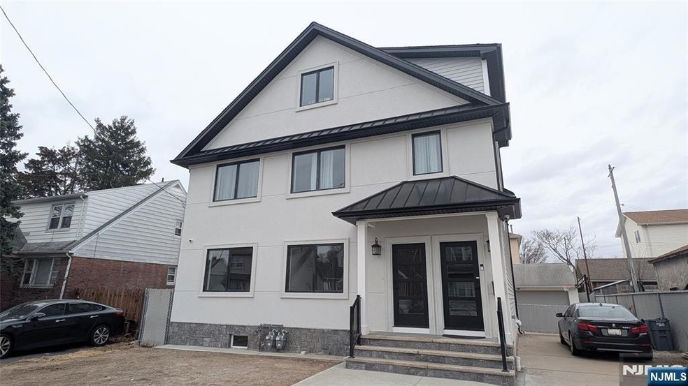 243 Pulaski Ave unit 1, Wallington, NJ 07057 - photo 1