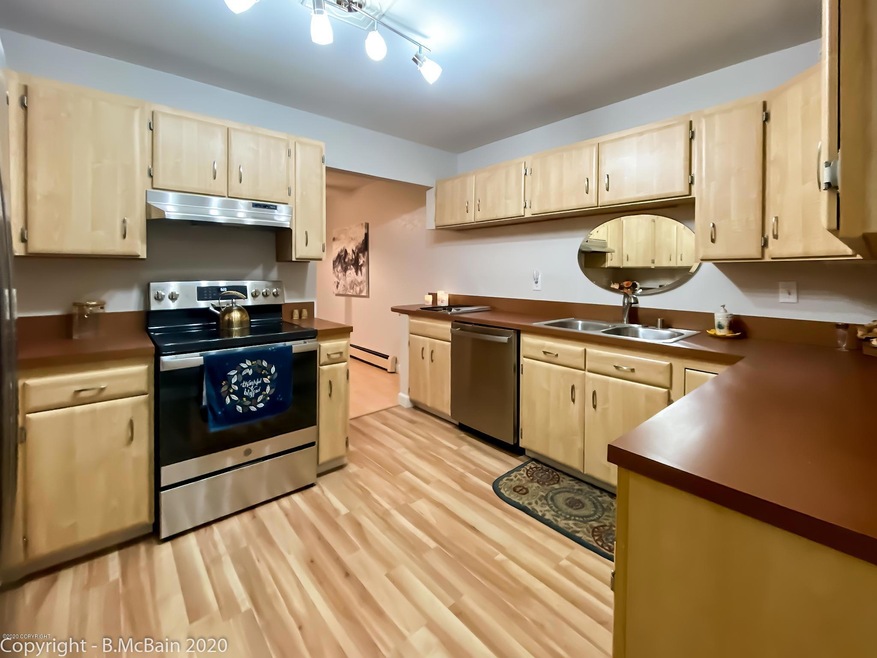7805 kitchen 3