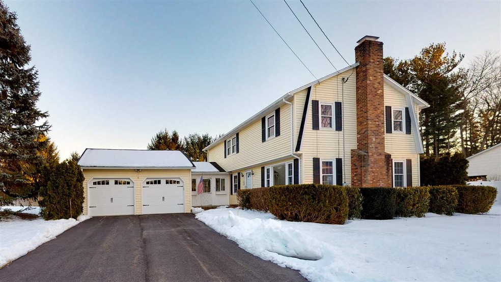 8 Catalina Ln, Nashua, NH 03064 - photo 1