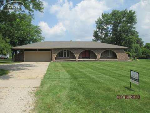 6122 W Mt Morris Rd, Mount Morris, MI 48458 - photo 1