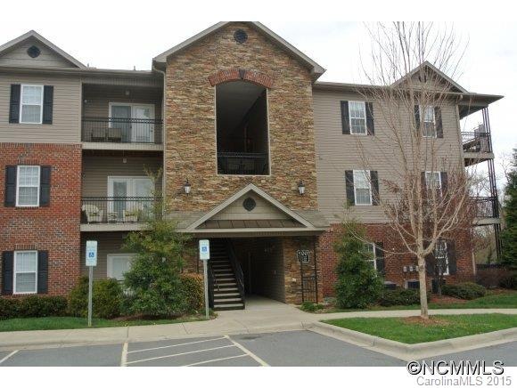 526 Appeldoorn Cir unit 526, Asheville, NC 28803 - photo 1