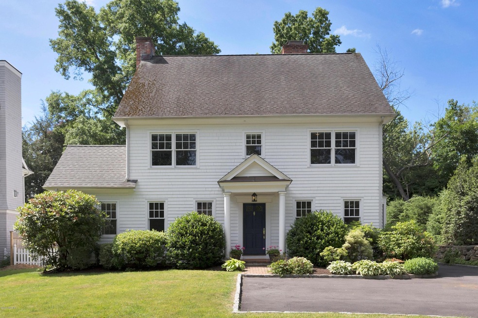 76 Summit Rd, Riverside, CT 06878 - photo 1