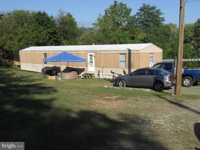 7230 Village Ln, Saint Thomas, PA 17252 - photo 1