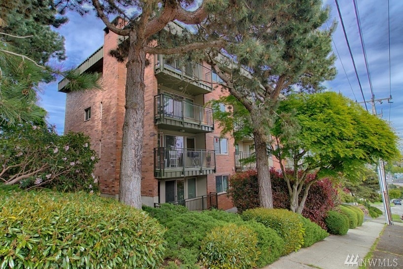 3400 25th Ave W unit 101, Seattle, WA 98199 - photo 1