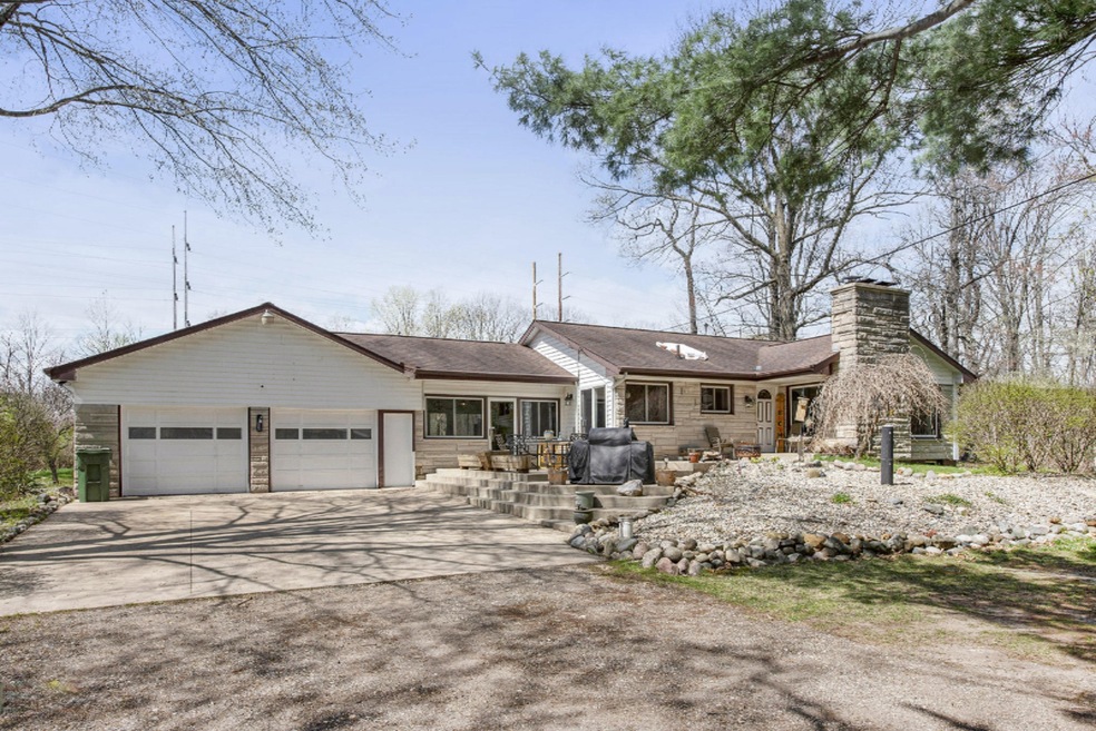 Creekview Dr_1a