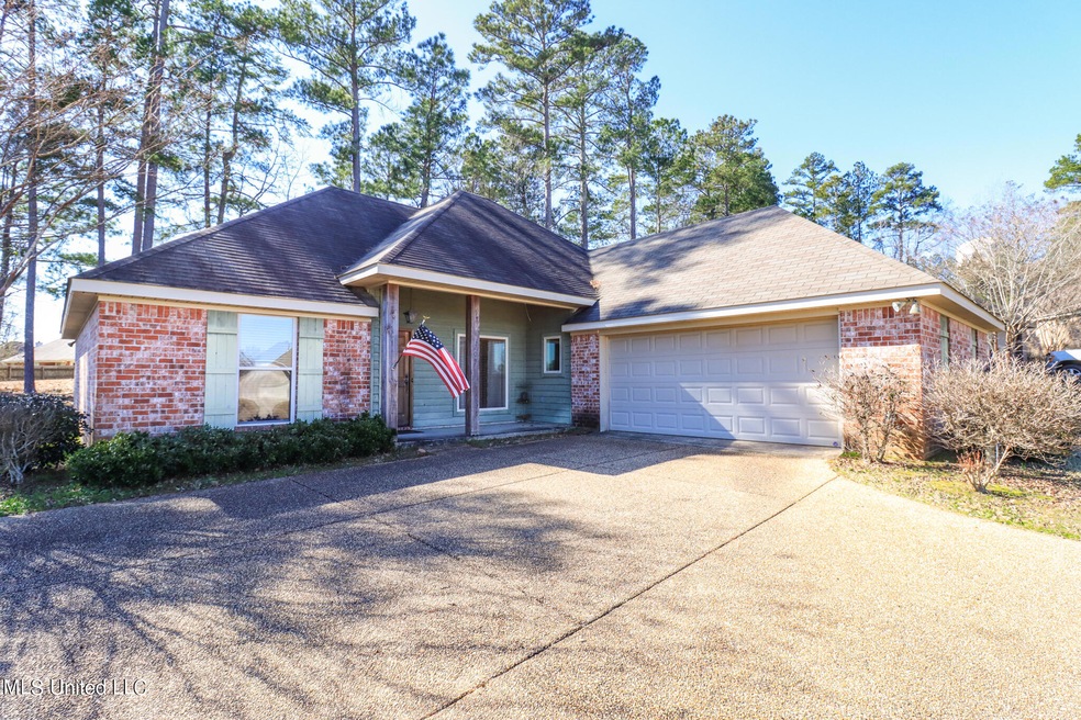 203 Glensview Cv 2