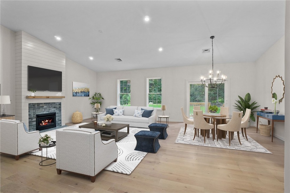 50 Indian Corner Rd, Saunderstown, RI 02874 MLS 1347237