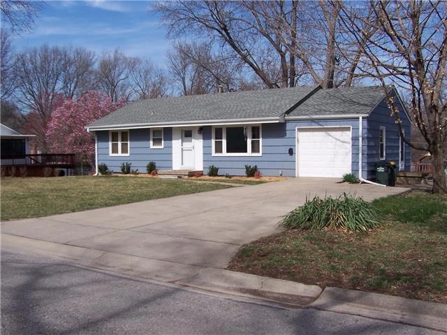 11912 W 60th Place, Shawnee, KS 66216 - photo 1