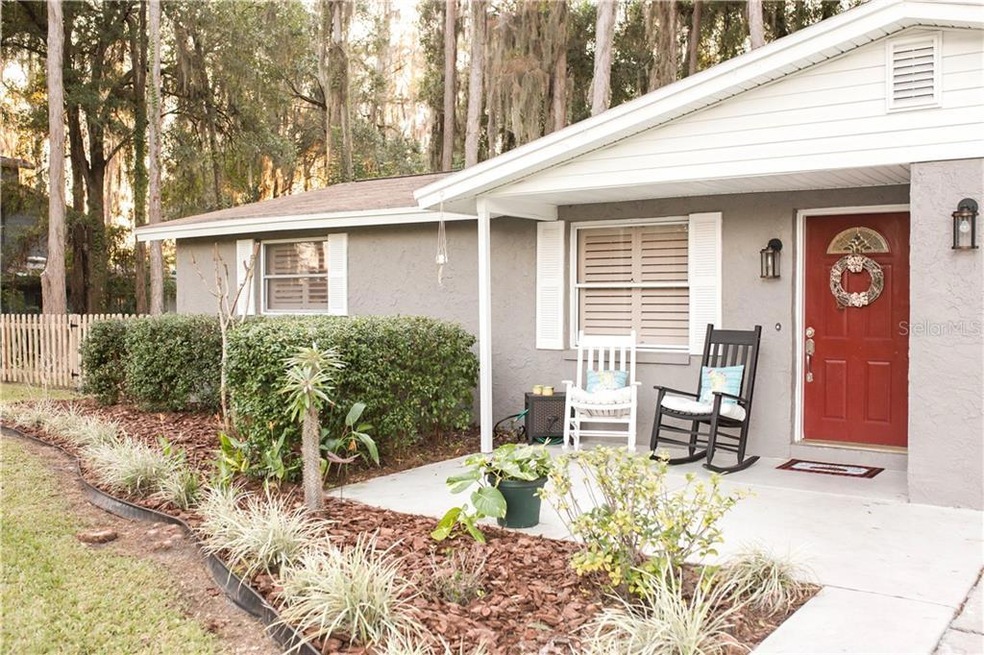 2627 Wilson Cir, Lutz, FL 33548 - photo 1