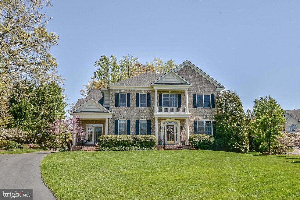 9032 Swans Creek Way, Lorton, VA 22079 - photo 1