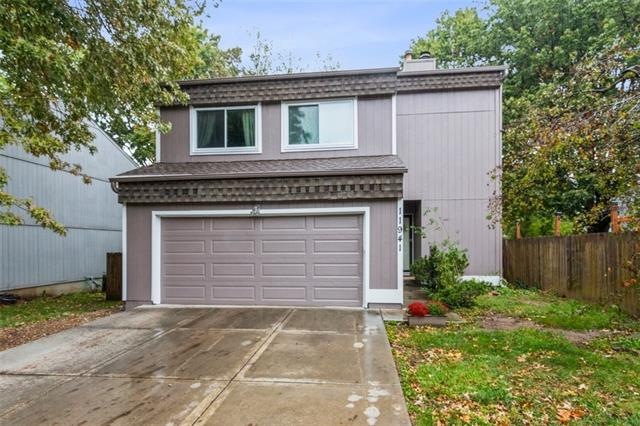 Welcome to 11941 W 66th Street.