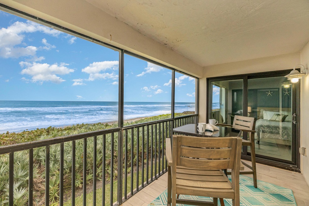 Large screened in balcony 2975 A1a