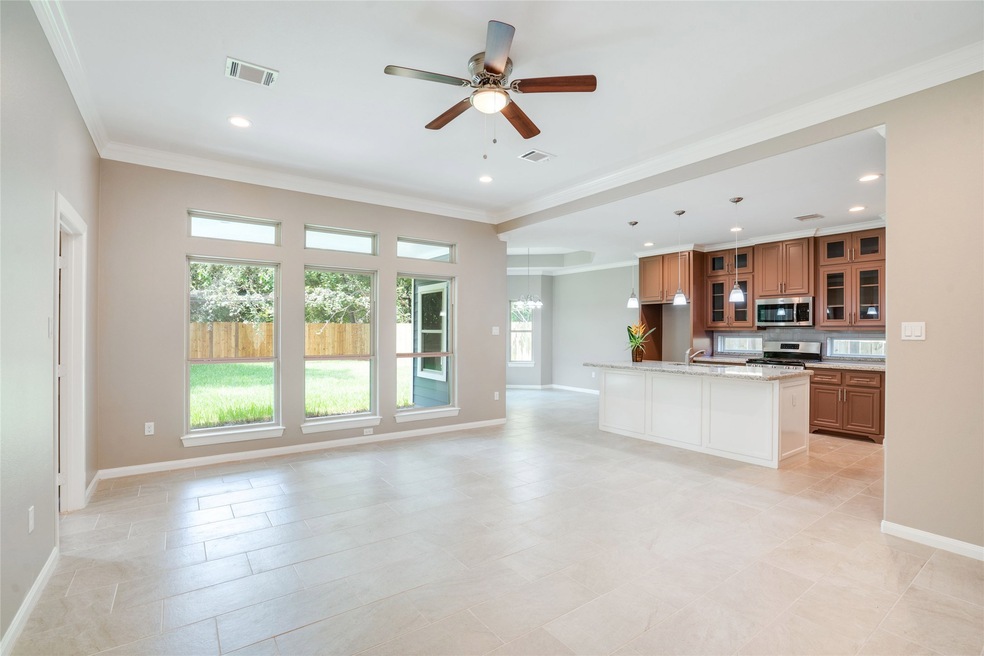 7813 Maxroy St, Houston, TX 77088 - photo 1