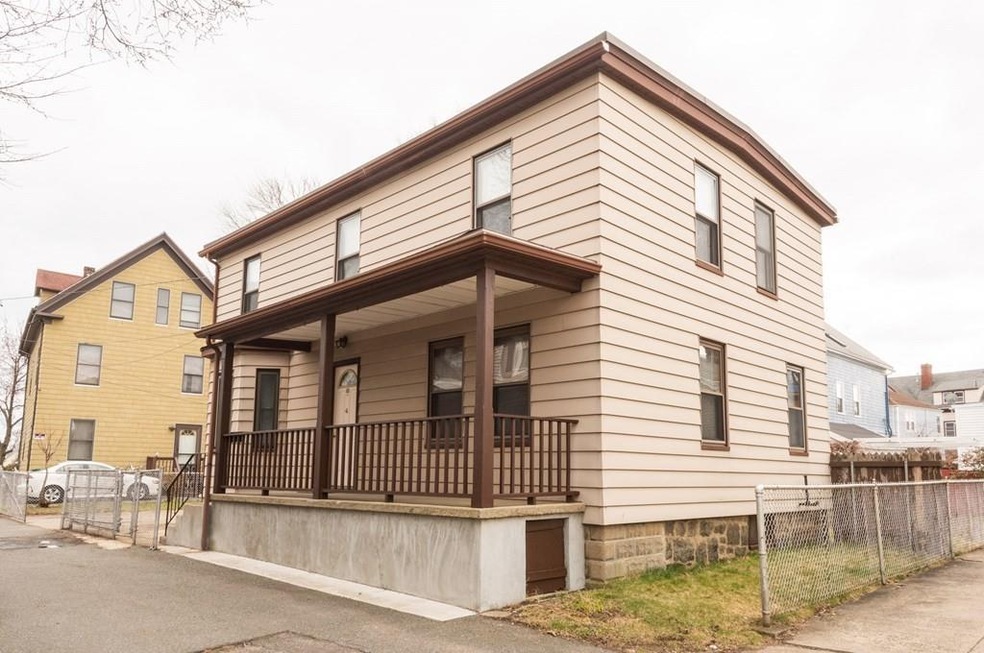 8 Chadwell Ct unit 10, Lynn, MA 01905 - photo 1