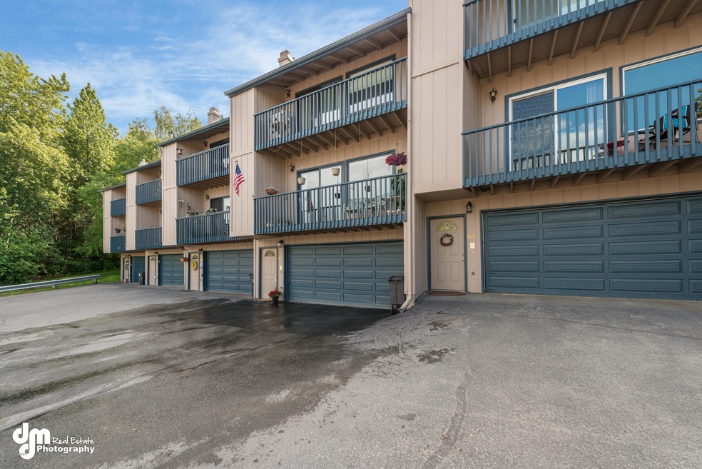 Exterior_3163-FULL